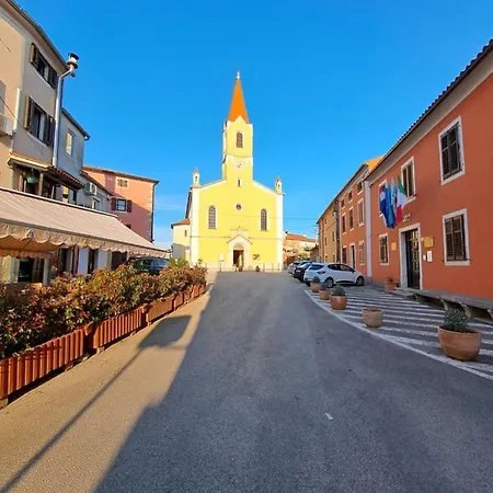 Sobe Anja Kır Evi *